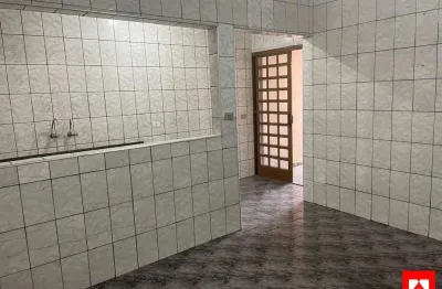 Casa à venda no bairro parque residencial frezzarin em santa bárbara d'oeste com 2 quartos, sendo 1 banheiro social e 2 vagas de garagem