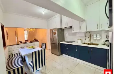 Sobrado à venda no jardim esmeralda em santa bárbara d'oeste com 3 quartos, 1 suíte e 3 vagas de garagem