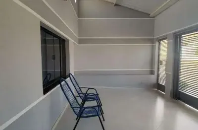 Casa à venda no jardim laudissi ii em santa bárbara d'oeste com 4 quartos (1 suíte) e 2 vagas de garagem