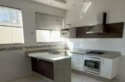 Casa à venda no residencial horto florestal jacyra i em americana com 3 quartos (3 suítes) e 4 vagas de garagem