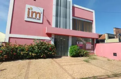 Salão comercial para locação em americana com 13 salas comerciais.