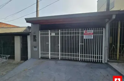 Casa à venda na cidade nova ii em santa bárbara d'oeste com 2 quartos (1 suíte) e 2 vagas de garagem