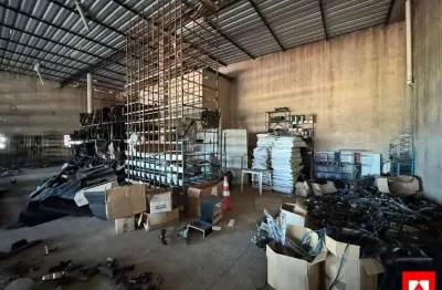 Salão comercial para locação na avenida da industria em santa barbara d´oeste.