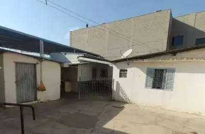 Casa à venda com 3 residências internas, 4 quartos no jardim mollon em santa bárbara d'oeste