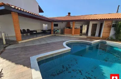 Casa à venda no parque residencial jaguari em americana com 3 quartos (1 suíte) e 4 vagas de garagem