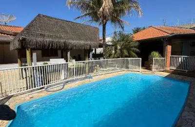 Casa à venda no parque residencial rochele ii em santa bárbara d'oeste com 4 quartos (1 suíte) e 6 vagas de garagem