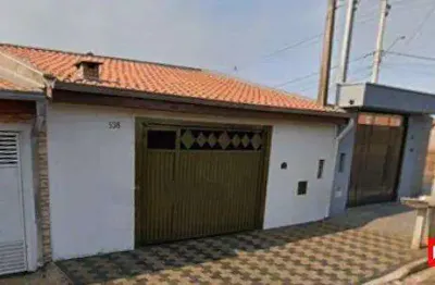 Casa à venda no parque residencial frezzarin em santa bárbara d'oeste com 3 quartos (1 suíte) e 4 vagas de garagem