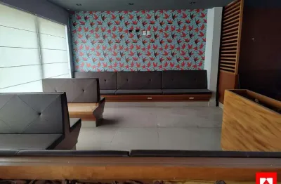 Salão comercial para locação no centro de santa bárbara d'oeste com 8 salas e 10 vagas de garagem.