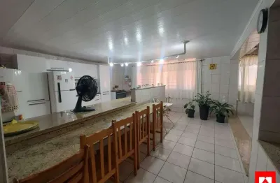 Sobrado à venda com 4 quartos e 6 vagas no jardim são francisco em santa bárbara d'oeste