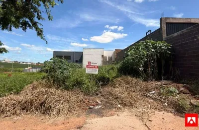 Terreno à venda no Jardim Alphacenter em Santa Bárbara d'Oeste