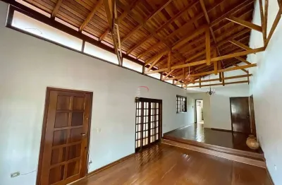 Casa com 3 quartos à venda na Rua Uberlândia, 554, San Remo, Londrina
