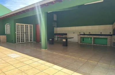 Casa para locação com 3 dormitórios (1 suíte), 4 vagas, 237m² - jardim esperança, londrina, pr
