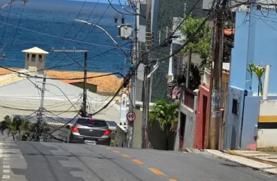 Apartamento 34 mais depedencia , nascente em frente as facudades e praia