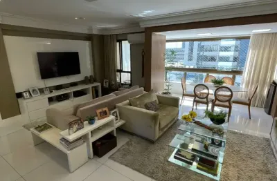 Apartamento em itaigara alto do parque 3 suites, andar baixo,