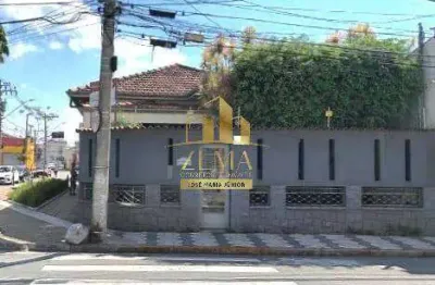 Casa comercial em esquina, 265 m2, construção 160 m2, 05 salas, 05 vagas