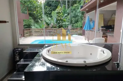 Casa em condominio, aruã, 194 m2, 300m2, jacuzzi, 04 dorms (02st), piscina