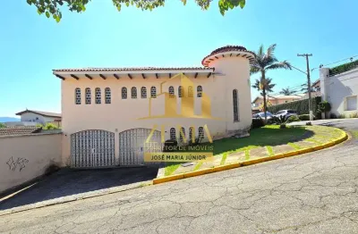 Casa assobradada,esquina,03 dorms (01 st), quintal,garagem,tambem comercial