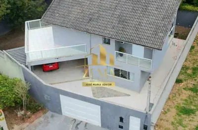 Sobrado amplo, 04 dorms (02 sts), 277m2 em 466m2, 04 vgs, sauna