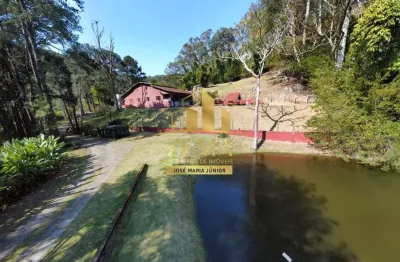 Belíssimo sitio com nascente, casa, lago, 260.000m2, formado, playground