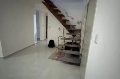 Apartamento duplex em setúbal | 126m² | 4 quartos | varanda - ventilado.