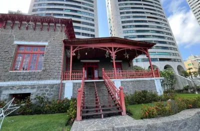 Edf castelinho na beira-mar com 230m², 4 suítes e 3 vagas na av. boa viagem