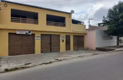 Casa ampla à venda de 378m² na avenida principal de santo amaro em bezerros - pe
