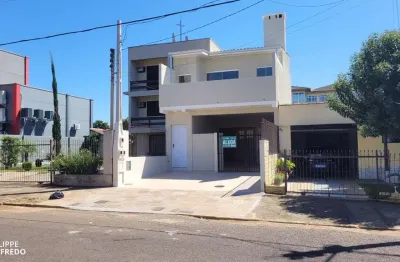 Apartamento com 1 quarto para alugar no centro de dois irmãos