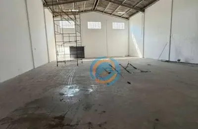 Barracão para alugar no hauer com 754m² curitiba/pr