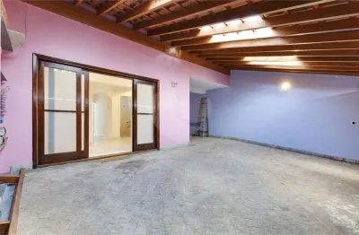 Casa à venda ou para alugar com 3 quartos, sendo 1 suíte, em Chácara Monte Alegre, São Paulo, SP