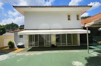 Casa comercial para alugar na Avenida Jorge João Saad, 1052, Jardim Guedala, São Paulo
