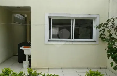 Casa com 3 quartos à venda na Rua Antônio de Oliveira Gago, Campo Grande, São Paulo
