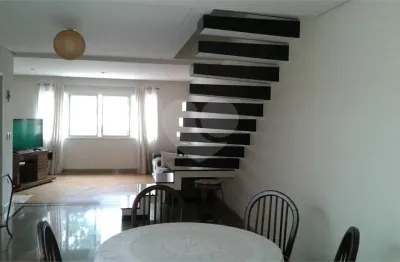 Casa com 3 quartos à venda na Rua Antônio de Oliveira Gago, 75, Campo Grande, São Paulo