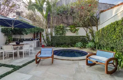 Casa com 3 quartos à venda na Praça Marechal Deodoro, Alto da Boa Vista, São Paulo