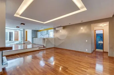 Casa com 3 quartos para alugar na Chácara Monte Alegre, São Paulo 