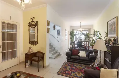 Sobrado com 3 quartos à venda ou para locação em jardim das acácias - sp