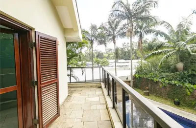 Casa com 4 quartos para alugar na Avenida Duque de Caxias, Alto da Boa Vista, São Paulo