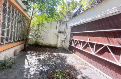 Casa à venda com 3 quartos, sendo 1 suíte, no Brooklin, São Paulo, SP