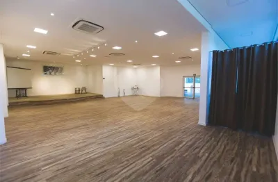 Prédio à venda na Avenida Washington Luís, 1801, Jardim Marajoara, São Paulo