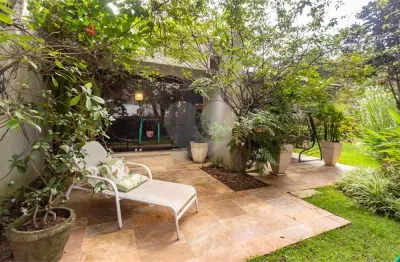 Casa com 3 quartos à venda na Rua Professora Ana de Andrade Santana, 110, Morumbi, São Paulo