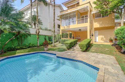 Sobrado à venda com 4 quartos, sendo 4 suítes, em Jardim Marajoara, São Paulo, SP
