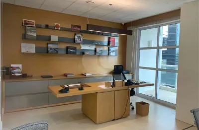Sala comercial à venda na Avenida Doutor Chucri Zaidan, Chácara Santo Antônio, São Paulo