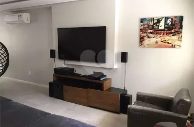 Casa com 3 quartos à venda na Rua Comendador Elias Zarzur, Alto da Boa Vista, São Paulo