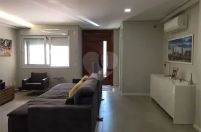 Casa com 3 quartos à venda na Rua Comendador Elias Zarzur, 912, Alto da Boa Vista, São Paulo