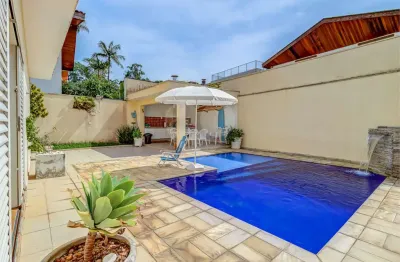 Casa de Vila à venda com 4 quartos, sendo 4 suítes, em Granja Julieta, São Paulo, SP