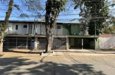 Casa com 3 quartos à venda na Rua São Benedito, Alto da Boa Vista, São Paulo