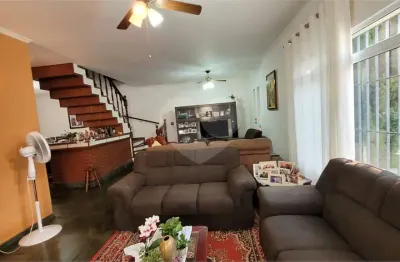 Casa de Vila à venda com 3 quartos, sendo 3 suítes, no Brooklin, São Paulo, SP