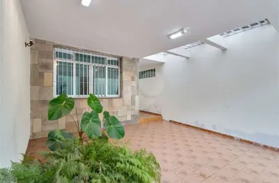 Casa com 3 quartos à venda na Rua Sobrália, Campo Grande, São Paulo