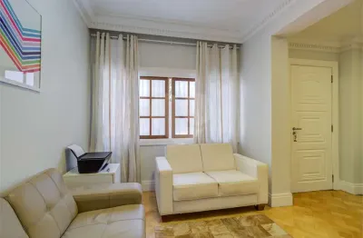 Casa com 3 quartos à venda na Rua São Benedito, Alto da Boa Vista, São Paulo