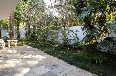 Sobrado à venda com 3 quartos, sendo 1 suíte, em Granja Julieta, São Paulo, SP