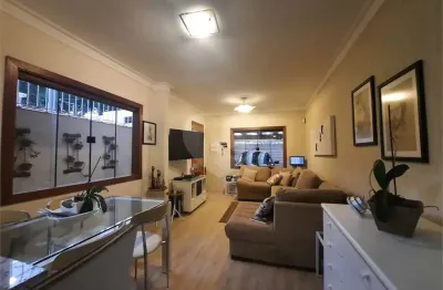 Casa com 2 quartos à venda na Rua Madagascar, 44, Socorro, São Paulo